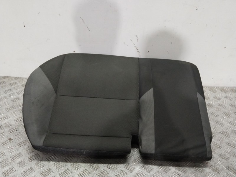Recambio de asiento trasero izquierdo para ford focus iii 1.6 tdci referencia OEM IAM   