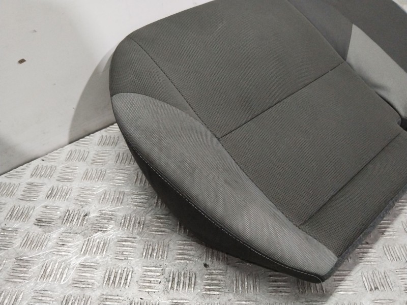 Recambio de asiento trasero izquierdo para ford focus iii 1.6 tdci referencia OEM IAM   