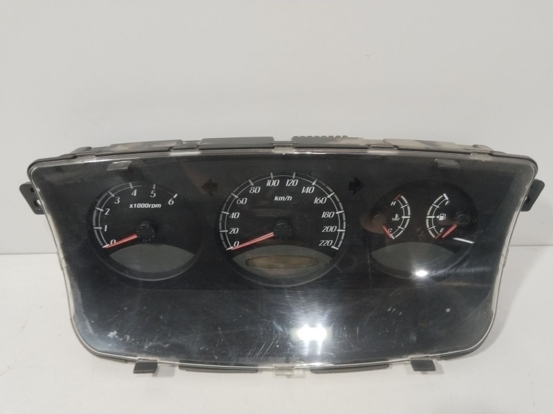 Recambio de cuadro instrumentos para ssangyong kyron 2.0 xdi referencia OEM IAM 8021009040  