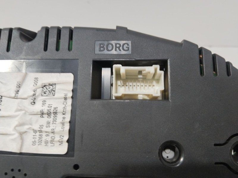 Recambio de cuadro instrumentos para mercedes-benz viano (w639) cdi 3.0 (639.811, 639.813, 639.815) referencia OEM IAM A63944643