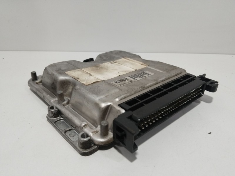 Recambio de centralita motor uce para peugeot 406 (8b) 2.2 hdi referencia OEM IAM 0281010370  
