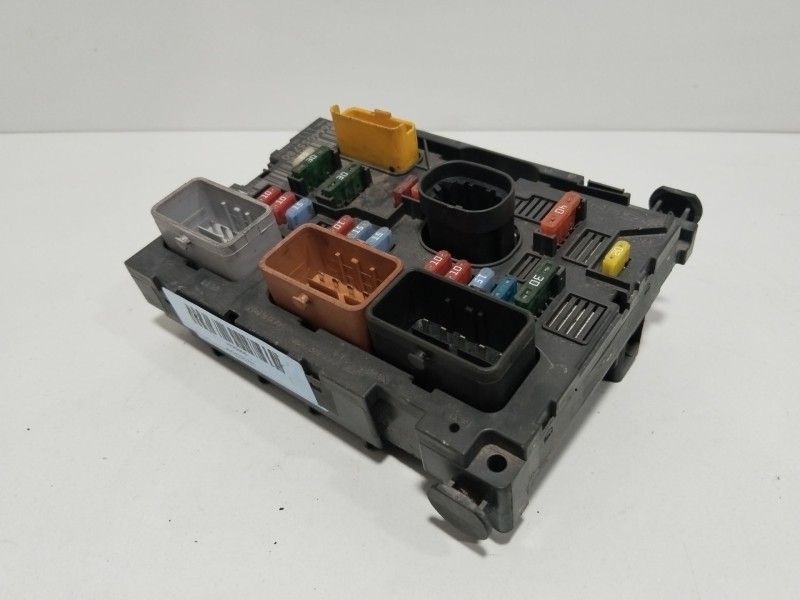 Recambio de caja reles / fusibles para peugeot 307 cc (3b) 2.0 16v referencia OEM IAM 9664055780  