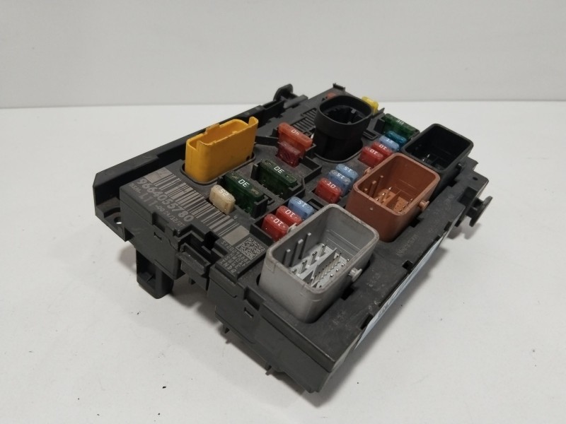 Recambio de caja reles / fusibles para peugeot 307 cc (3b) 2.0 16v referencia OEM IAM 9664055780  