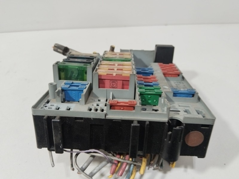 Recambio de caja reles / fusibles para peugeot 406 (8b) 2.2 hdi referencia OEM IAM 9628024480  