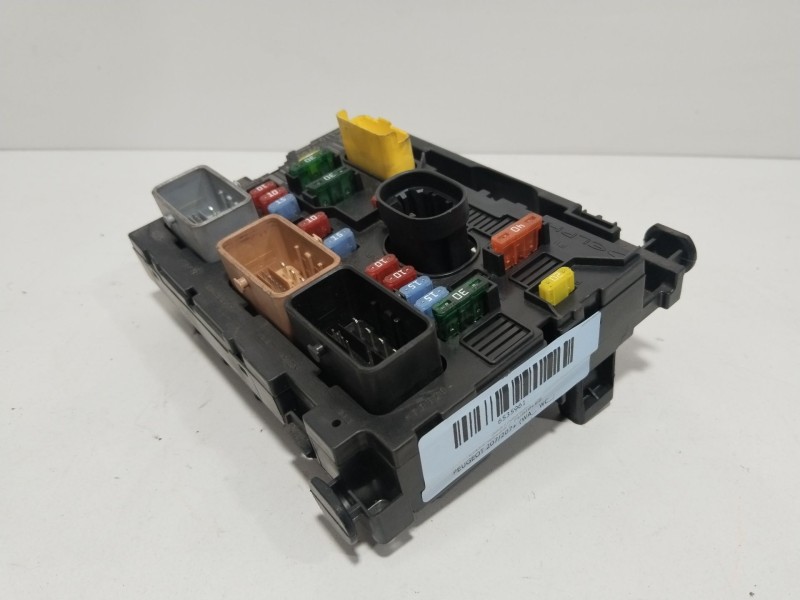Recambio de caja reles / fusibles para peugeot 207/207+ (wa_, wc_) 1.4 16v referencia OEM IAM 9661086980  