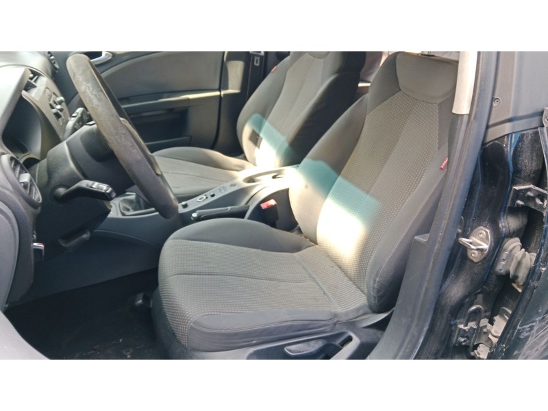 seat leon (1p1) del año 2025