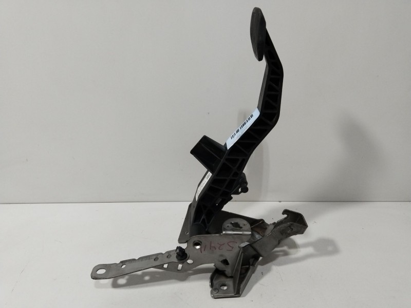 Recambio de pedal embrague para ford focus iii 1.6 tdci referencia OEM IAM BV617B633AAB  