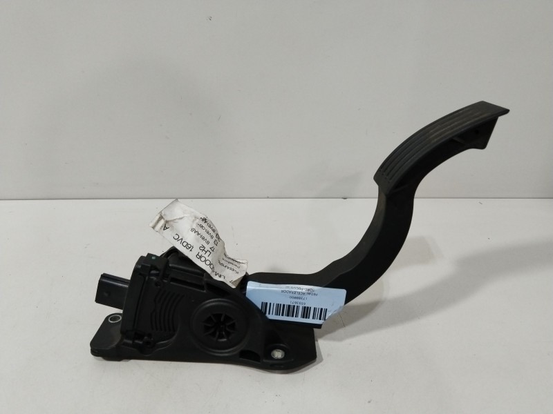 Recambio de pedal acelerador para ford focus iii 1.6 tdci referencia OEM IAM 17388800  