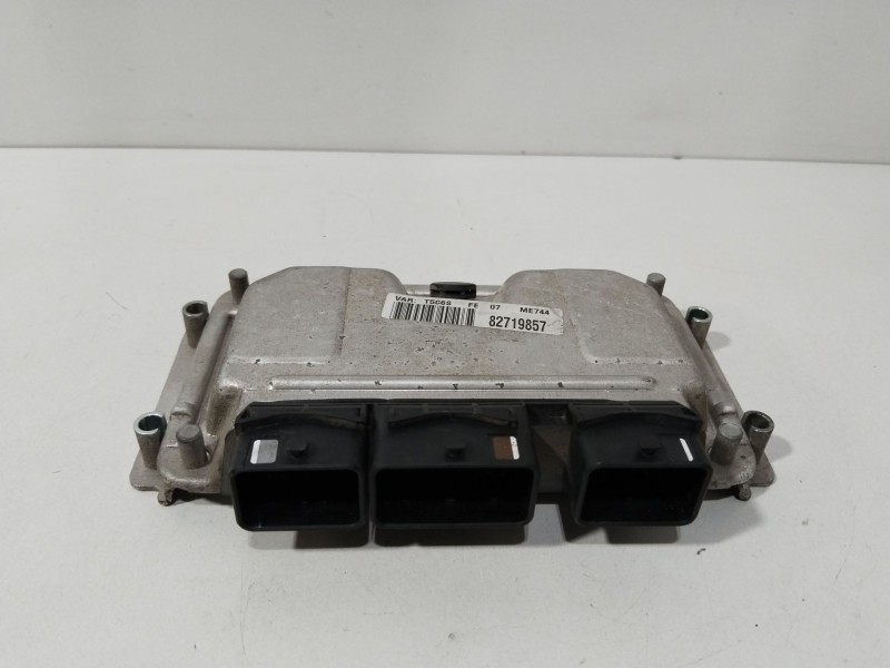 Recambio de centralita motor uce para peugeot 307 sw (3h) 1.6 16v referencia OEM IAM 0261206943  