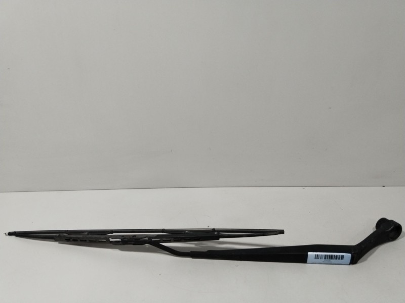 Recambio de brazo limpia delantero izquierdo para ssangyong kyron 2.0 xdi referencia OEM IAM 7831109000  