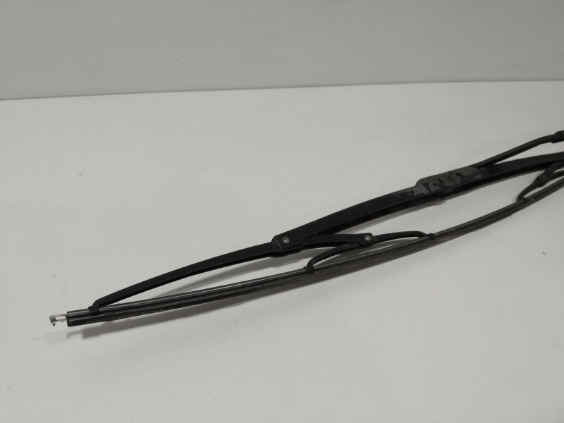 Recambio de brazo limpia delantero izquierdo para ssangyong kyron 2.0 xdi referencia OEM IAM 7831109000  