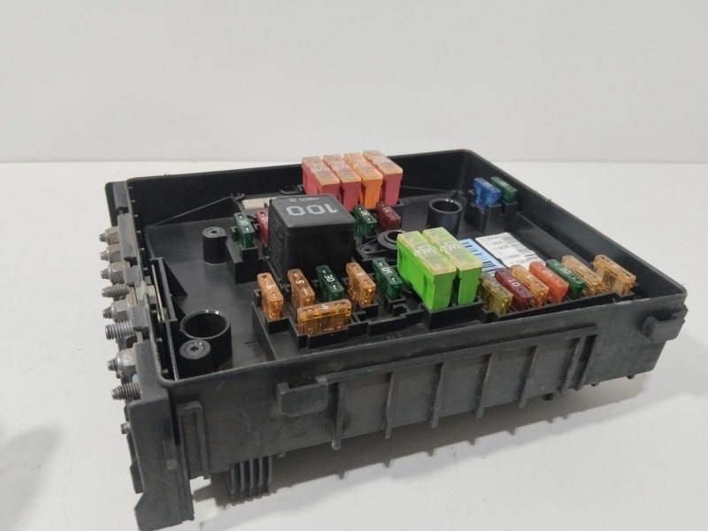 Recambio de caja reles / fusibles para volkswagen golf v (1k1) 2.0 tdi 16v referencia OEM IAM 1K0937125A  