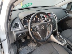 opel astra j (p10) del año 2010 2