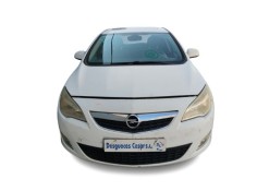 opel astra j (p10) del año 2010