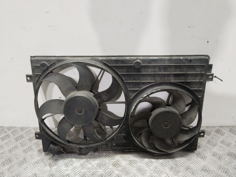 Recambio de electroventilador para seat leon (1p1) 1.9 tdi referencia OEM IAM 1K0121207T  