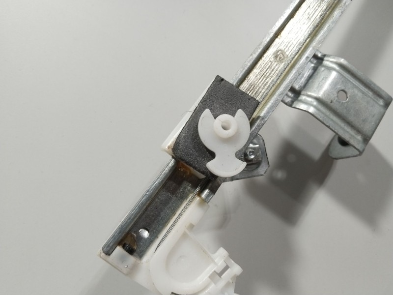 Recambio de elevalunas delantero derecho para fiat punto berlina (176) referencia OEM IAM 1629051680  