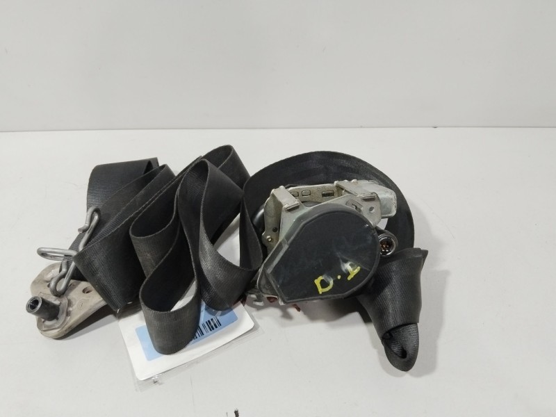 Recambio de cinturon seguridad delantero izquierdo para peugeot 207 xt referencia OEM IAM 8975AY  