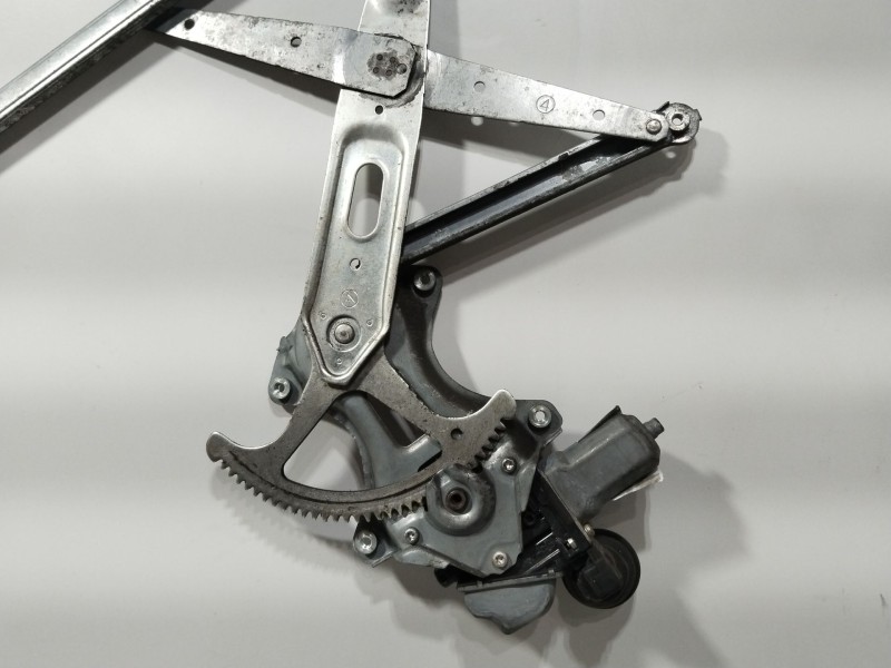 Recambio de elevalunas trasero derecho para toyota prius (_w3_) 1.8 hybrid (zvw3_) referencia OEM IAM 6980152070  