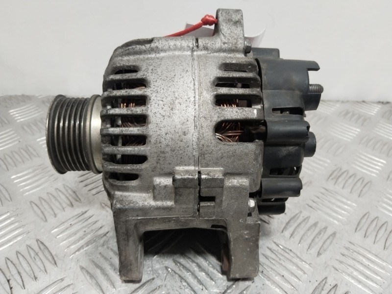 Recambio de alternador para renault grand scénic ii (jm0/1_) 1.6 referencia OEM IAM 8200667619  