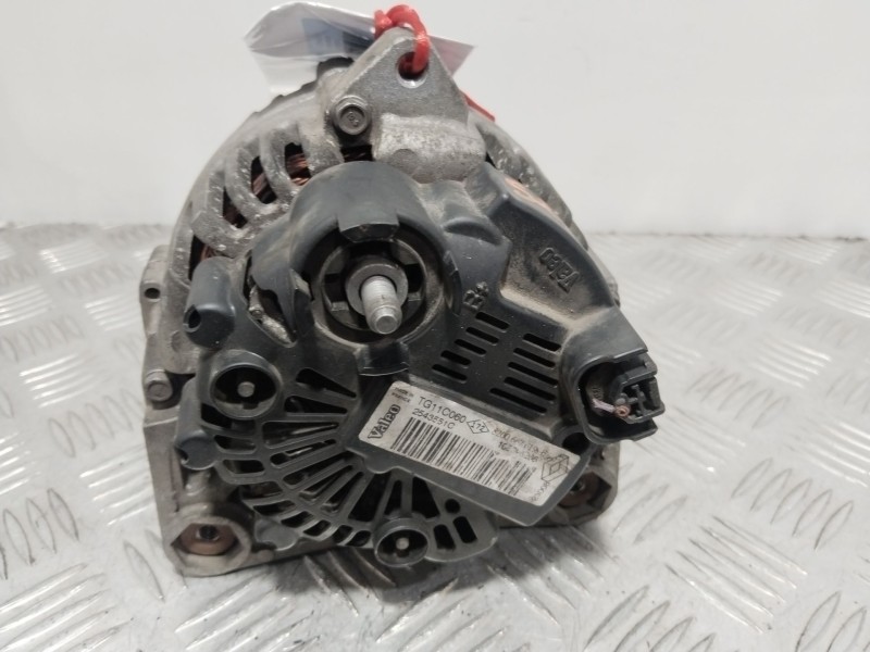 Recambio de alternador para renault grand scénic ii (jm0/1_) 1.6 referencia OEM IAM 8200667619  