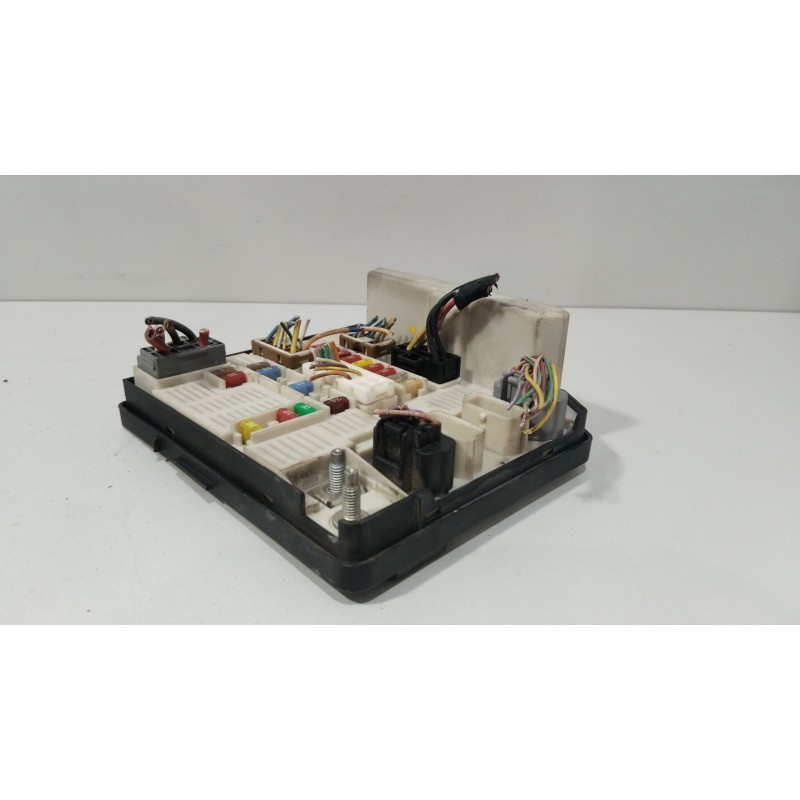 CAJA RELES / FUSIBLES 8200481866  - imagen 2