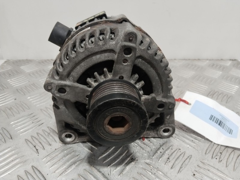 Recambio de alternador para ford focus iv (hn) 1.0 ecoboost referencia OEM IAM 57056C  