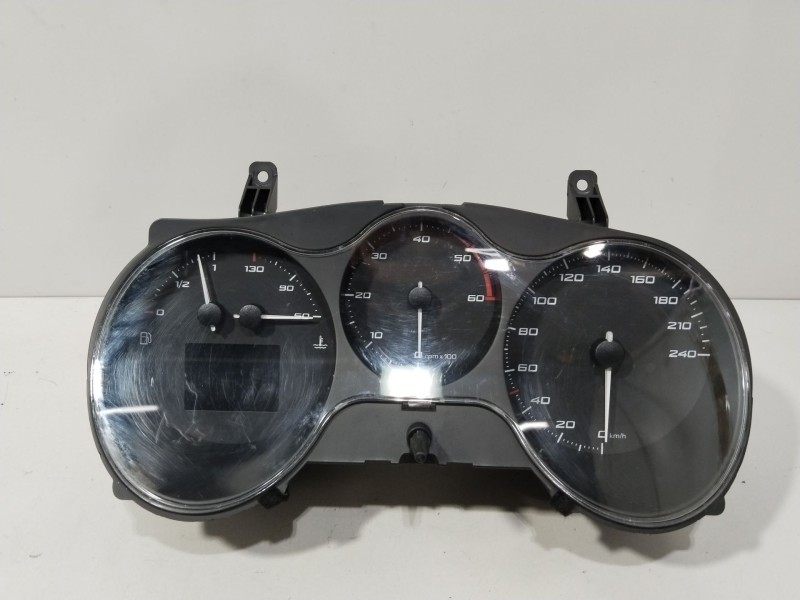 Recambio de cuadro instrumentos para seat leon (1p1) 1.9 tdi referencia OEM IAM A2C53279951  
