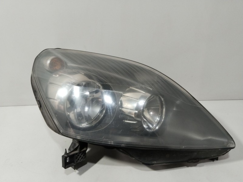Recambio de faro derecho para opel zafira b cosmo referencia OEM IAM 93192444  
