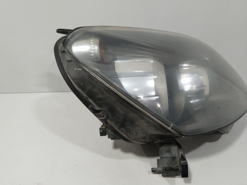 Recambio de faro derecho para opel zafira b cosmo referencia OEM IAM 93192444  