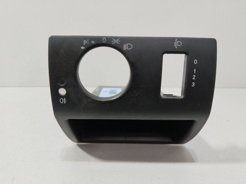 Recambio de moldura para mercedes-benz clase a (w169) a 160 cdi (169.006, 169.306) referencia OEM IAM A1696800665  