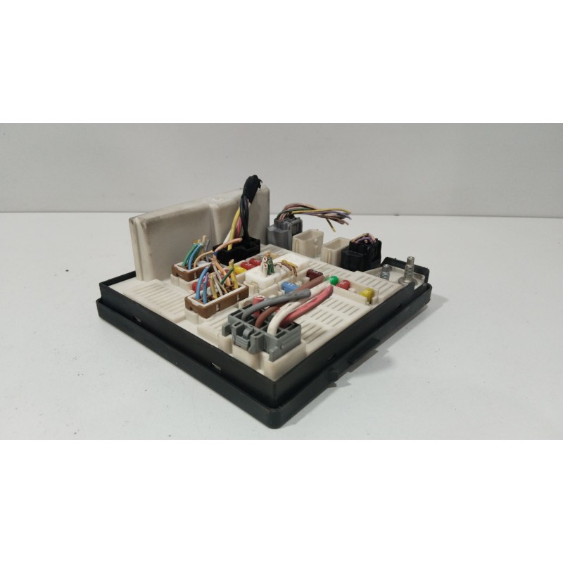 CAJA RELES / FUSIBLES 8200481866  - imagen 3