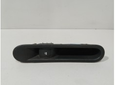 Recambio de mando elevalunas trasero derecho para renault espace iv (jk0) expression referencia OEM IAM 8200220507