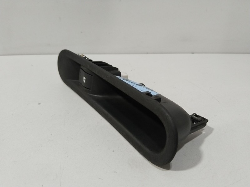 Recambio de mando elevalunas trasero derecho para renault espace iv (jk0) expression referencia OEM IAM 8200220507  