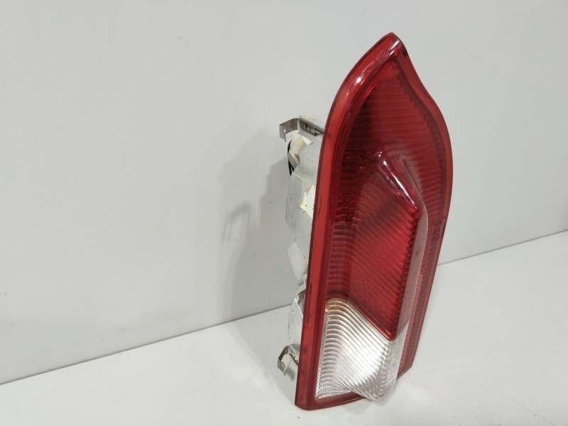 Recambio de piloto trasero derecho para opel insignia a (g09) 2.0 cdti (68) referencia OEM IAM 13226855  