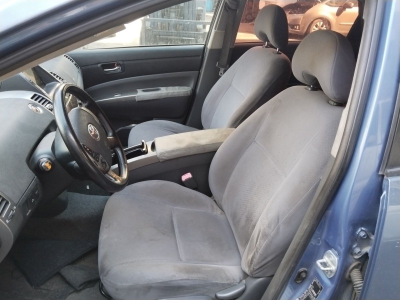 toyota prius liftback (_w2_) del año 2007