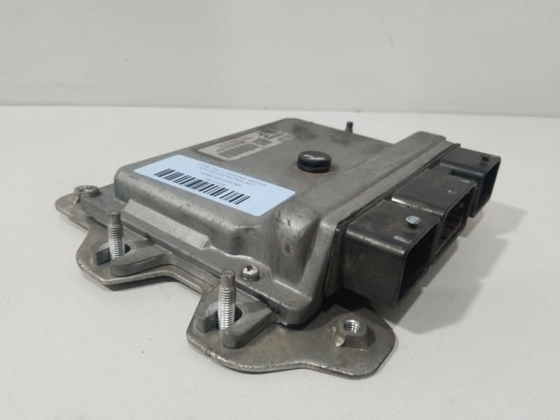 Recambio de centralita motor uce para nissan qashqai i (j10, nj10) 2.0 referencia OEM IAM MEC93370D18X30  