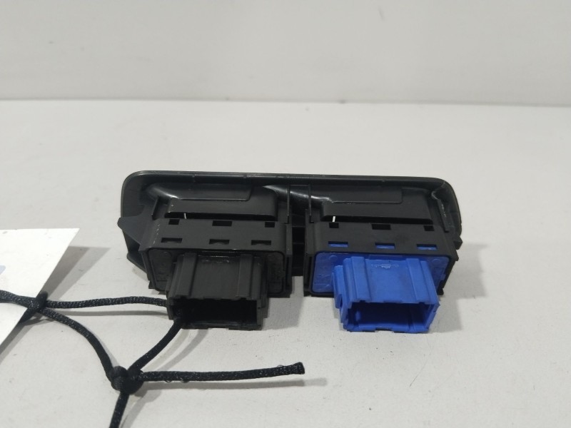 Recambio de mando elevalunas delantero derecho para citroën c-elysée shine referencia OEM IAM 9674559077  