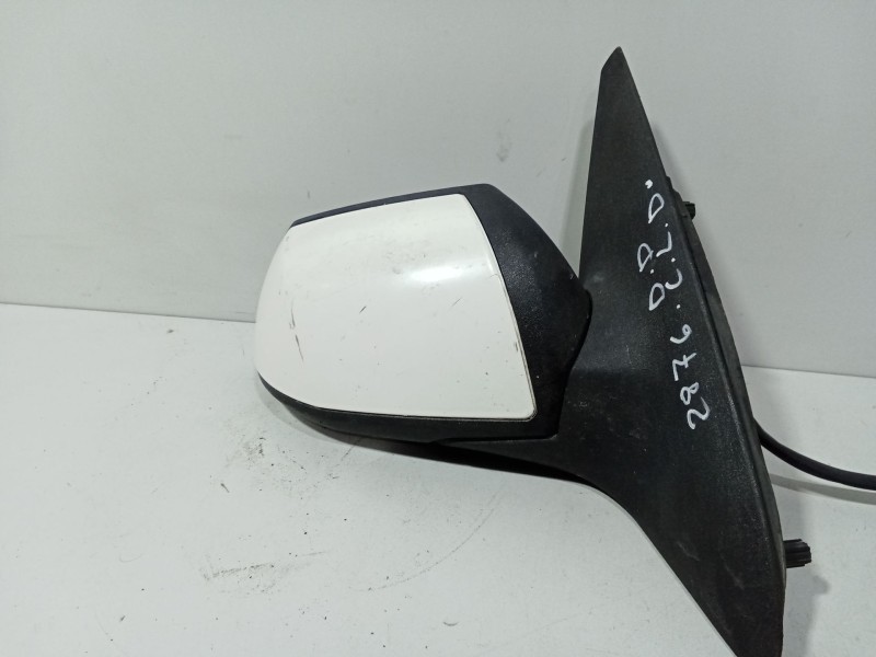 Recambio de retrovisor derecho para ford mondeo berlina ambiente referencia OEM IAM 014119  