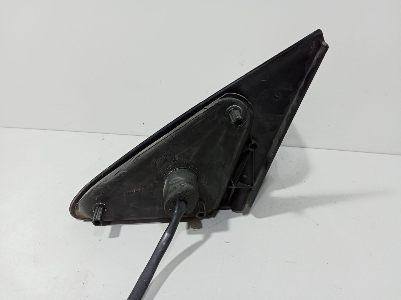 Recambio de retrovisor derecho para ford mondeo berlina ambiente referencia OEM IAM 014119  