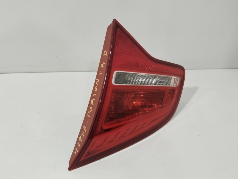 Recambio de piloto trasero derecho interior para opel meriva b cosmo referencia OEM IAM 21620201  