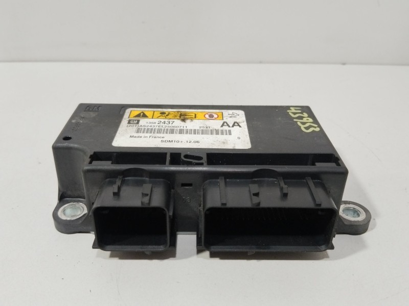 Recambio de centralita airbag para opel meriva b cosmo referencia OEM IAM 13582437  