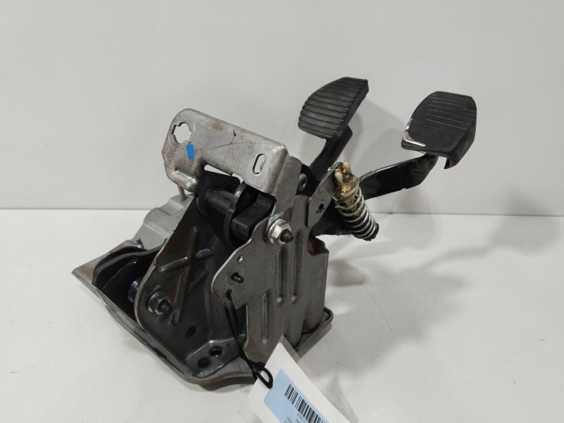 Recambio de pedal embrague para citroën c-elysée shine referencia OEM IAM 84PLRF  