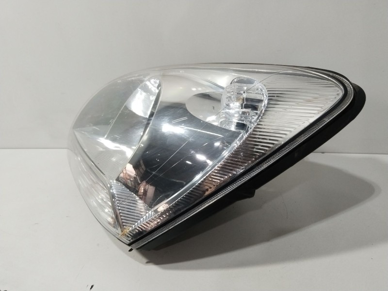 Recambio de faro izquierdo para kia sportage concept referencia OEM IAM 921011F021  