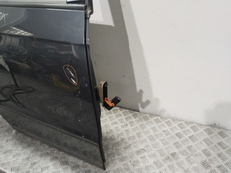 Recambio de puerta trasera derecha para volkswagen passat b6 (3c2) 2.0 tdi referencia OEM IAM 3C5833056H  