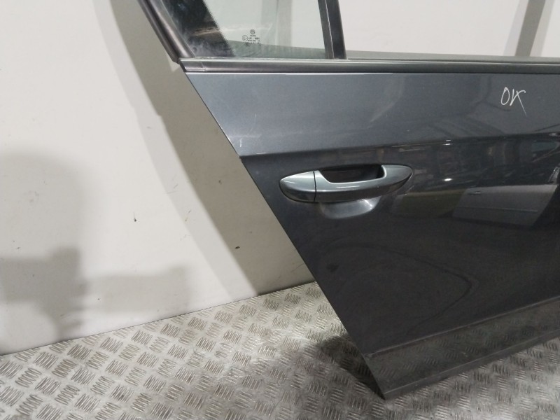 Recambio de puerta trasera derecha para volkswagen passat b6 (3c2) 2.0 tdi referencia OEM IAM 3C5833056H  