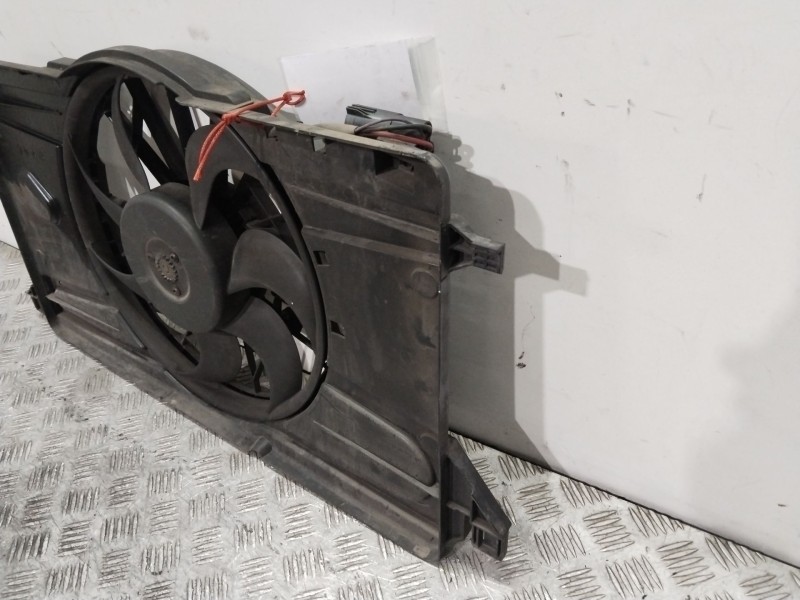 Recambio de electroventilador para ford focus c-max (dm2) 2.0 tdci referencia OEM IAM 0130303939  