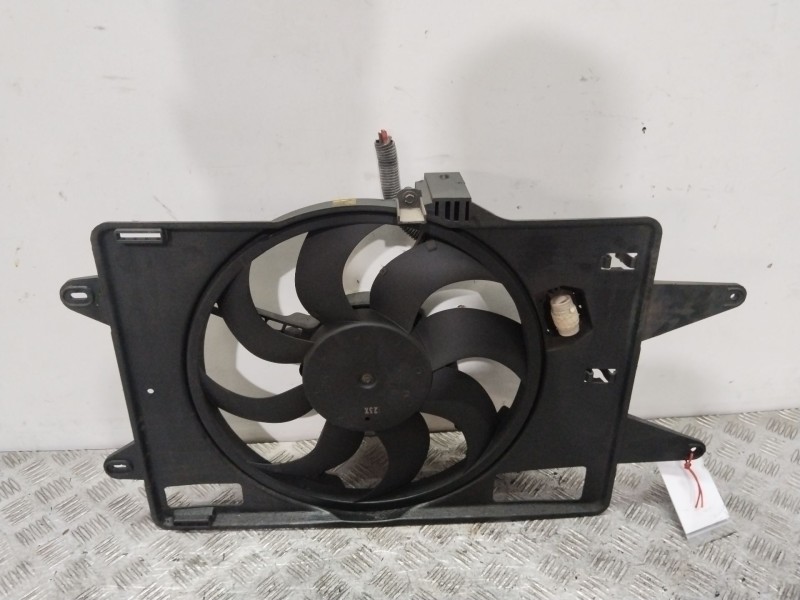 Recambio de electroventilador para fiat doblo furgoneta/monovolumen (223_) 1.9 d (223zxb1a) referencia OEM IAM 51738720  