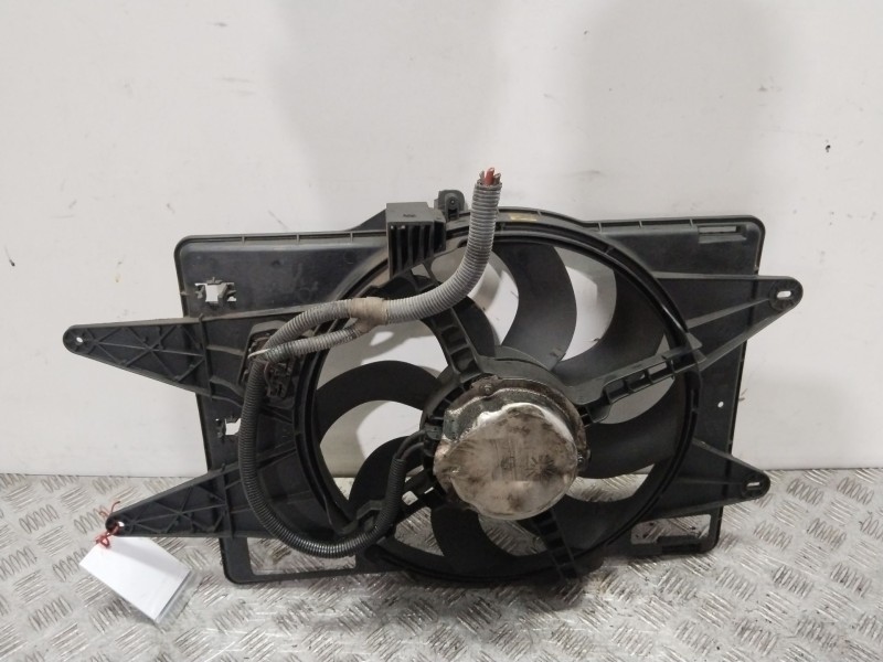 Recambio de electroventilador para fiat doblo furgoneta/monovolumen (223_) 1.9 d (223zxb1a) referencia OEM IAM 51738720  