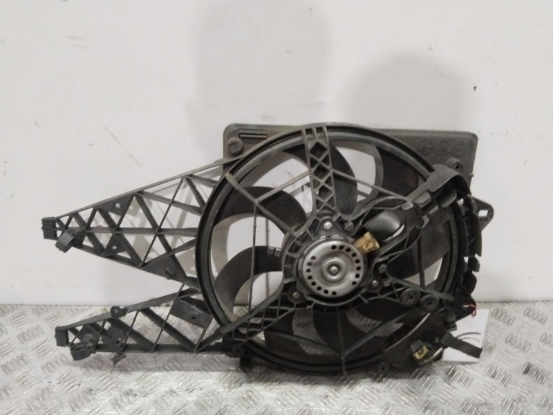 Recambio de electroventilador para fiat doblo autobús (263_) 1.3 d multijet (263axc1a) referencia OEM IAM 0000051821155  