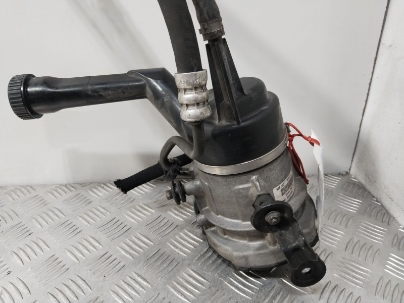 Recambio de bomba direccion para peugeot 308 confort referencia OEM IAM 9684979180  